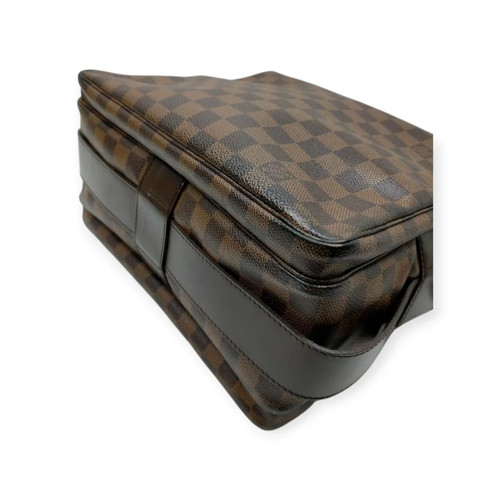 Louis Vuitton Damier Naviglio Messenger Bag - Picture 7 of 15